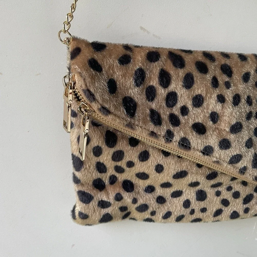 Women Leopard Print Crossbody Bag Medium Chain Strap - Picture 4 of 6